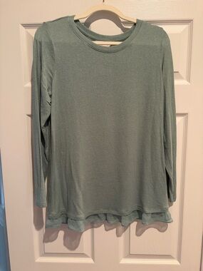 LC Lauren Conrad Sage Green Long Sleeve Layered-Hem Top